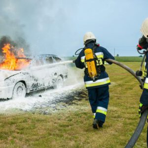 Mehr über den Artikel erfahren Sicherheitsrisiken von Elektroautos